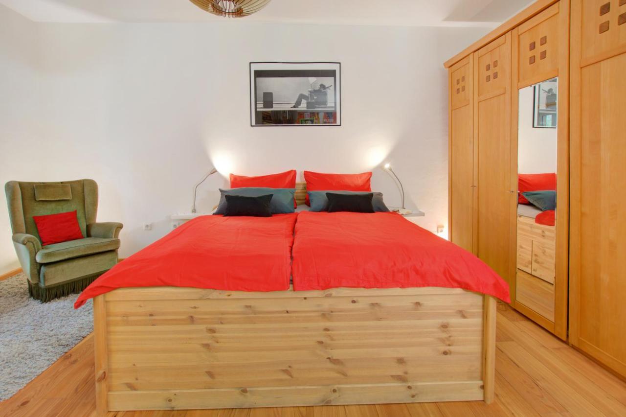 Ferienwohnung Am Alten Rathaus Neustadt an der Weinstraße Esterno foto