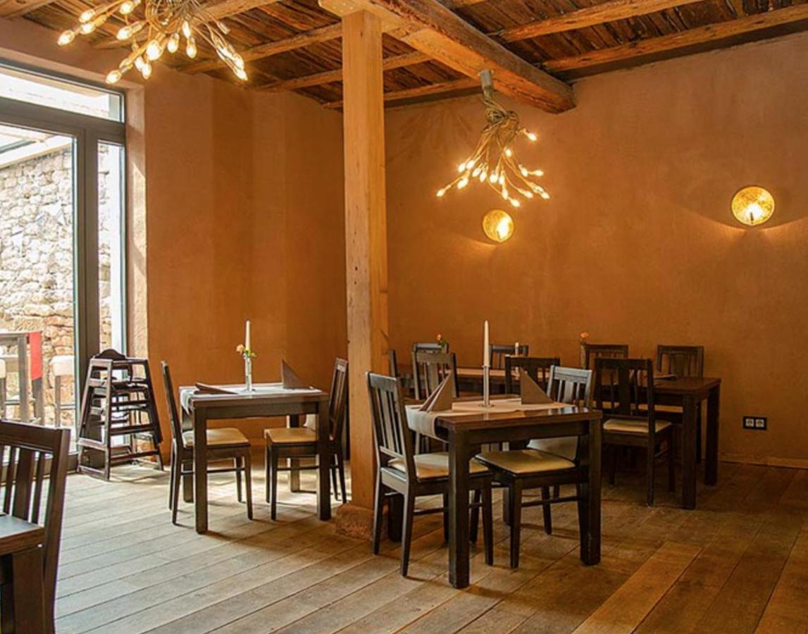 Ferienwohnung Am Alten Rathaus Neustadt an der Weinstraße Esterno foto